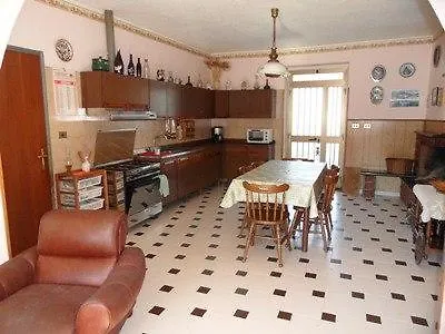 Casa de Férias Casa In Campagna Neri